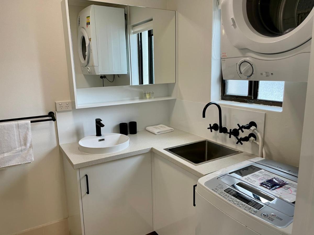 Burleigh Palms Holiday Apartments Gold Coast Esterno foto