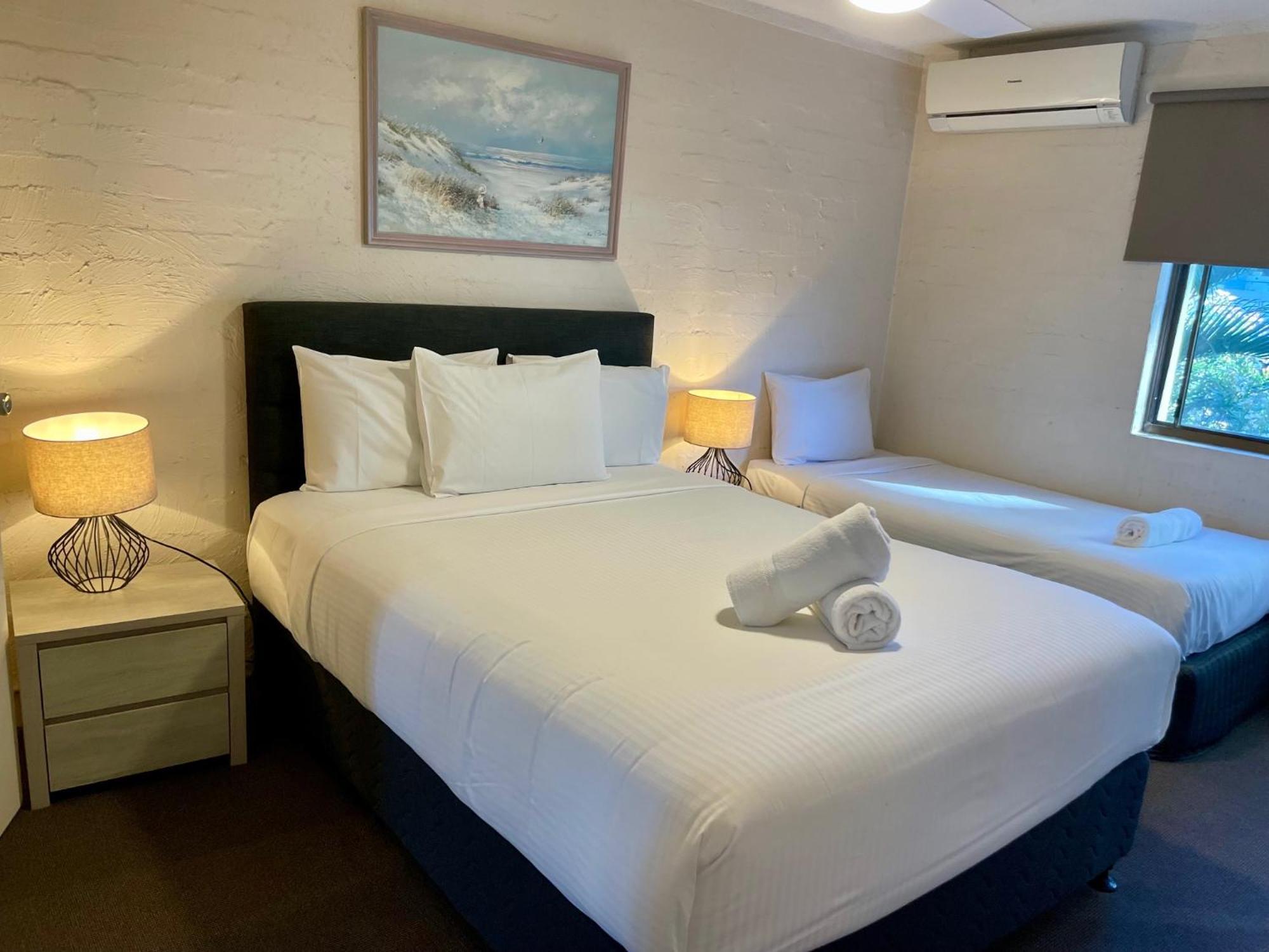 Burleigh Palms Holiday Apartments Gold Coast Esterno foto