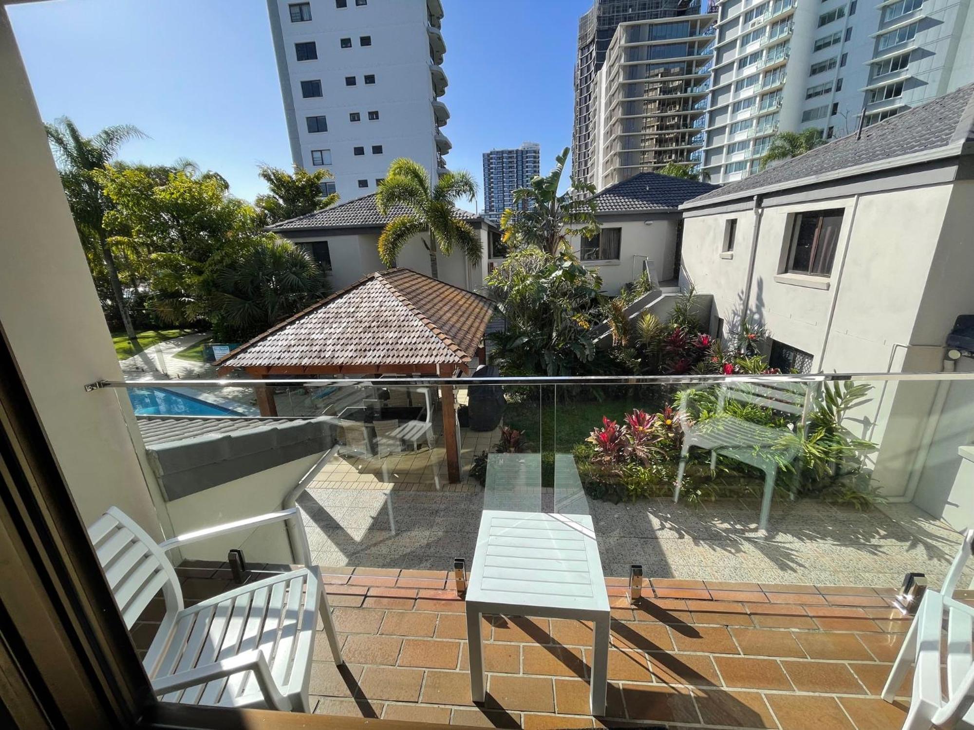 Burleigh Palms Holiday Apartments Gold Coast Esterno foto