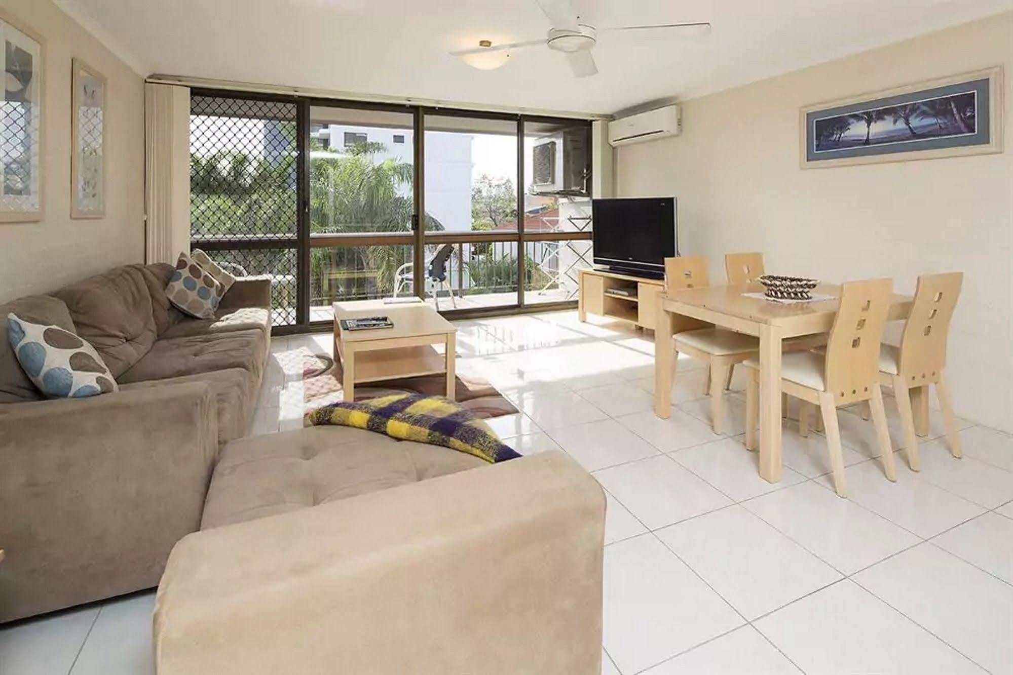 Burleigh Palms Holiday Apartments Gold Coast Esterno foto